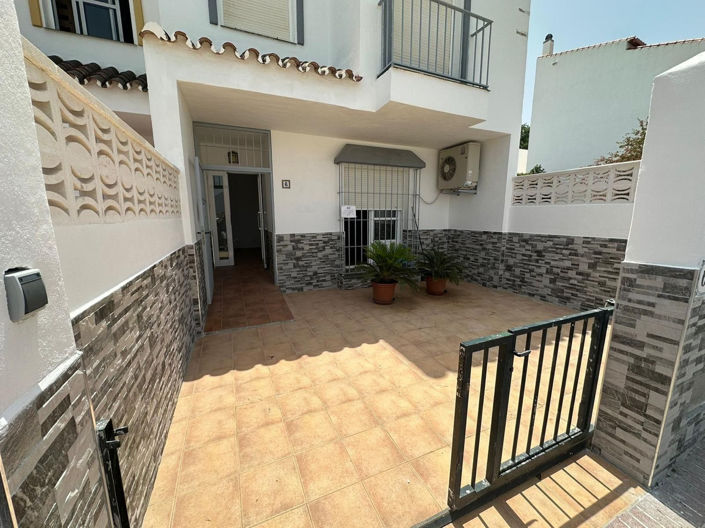 Image No.5-4 Bed Townhouse for sale