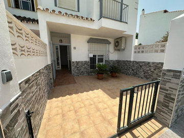 property806de11f0ca2d0c9f7d2cacc6757c2b2385