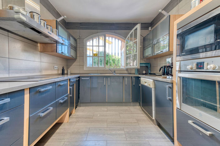 Image No.14-4 Bed Villa for sale