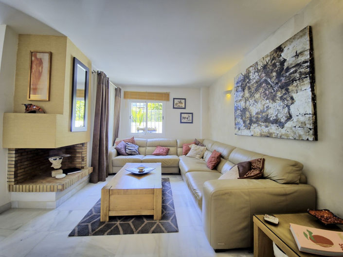 Image No.9-6 Bed Townhouse for sale