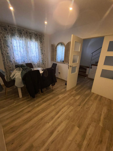 Image No.12-3 Bed Property for sale