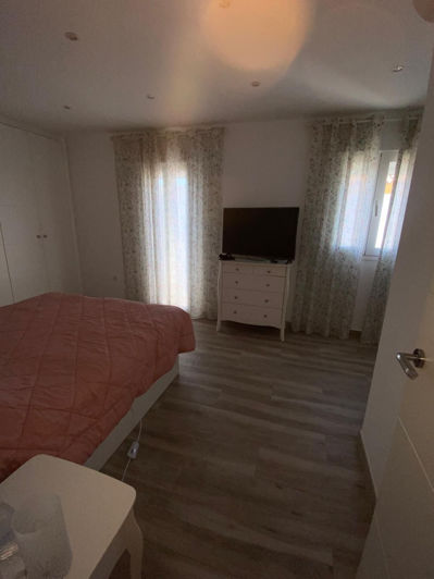 Image No.4-3 Bed Property for sale