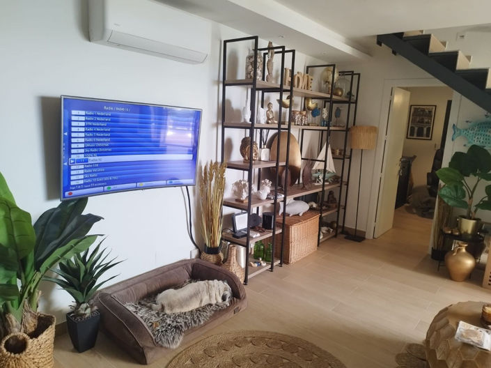 Image No.19-3 Bed Property for sale