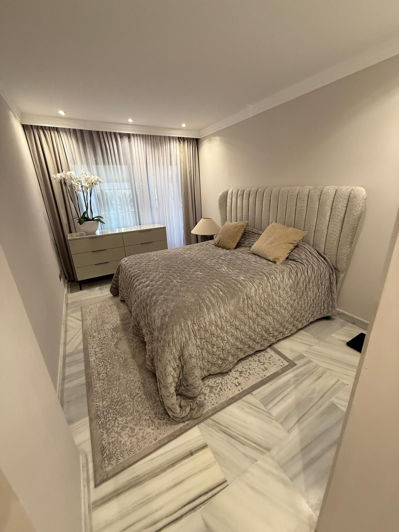 Image No.23-1 Bed Property for sale