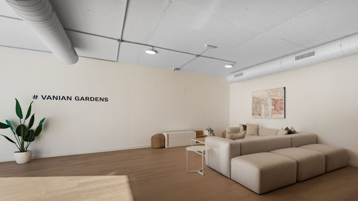 Image No.13-3 Bed Property for sale