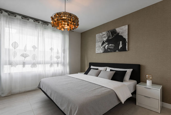 Image No.19-3 Bed Property for sale