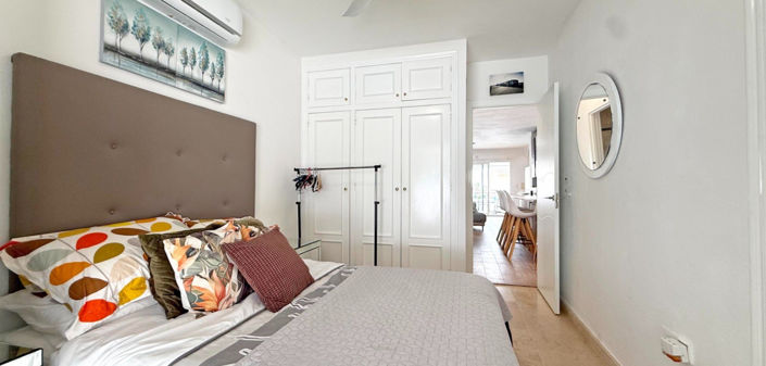 Image No.37-2 Bed Villa for sale