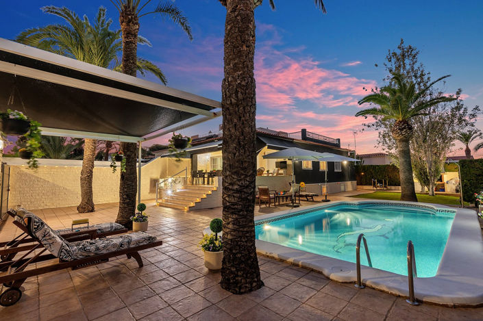 Image No.31-4 Bed Villa for sale