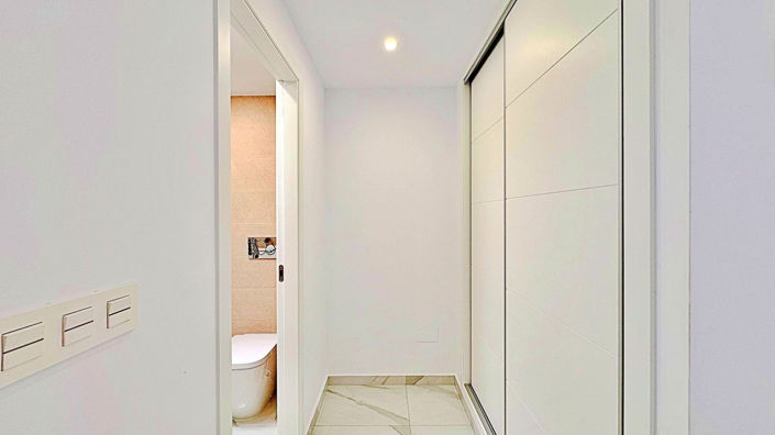 Image No.20-3 Bed Townhouse for sale