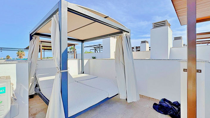 Image No.28-3 Bed Townhouse for sale