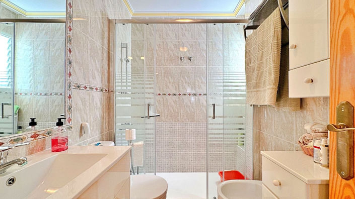 Image No.19-2 Bed Apartment for sale