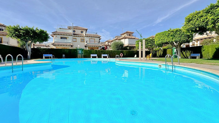Image No.1-2 Bed Townhouse for sale