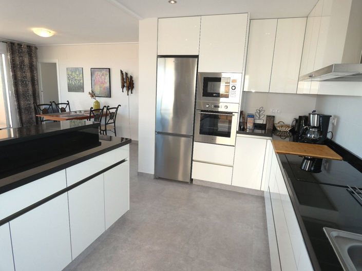 Image No.13-3 Bed Apartment for sale