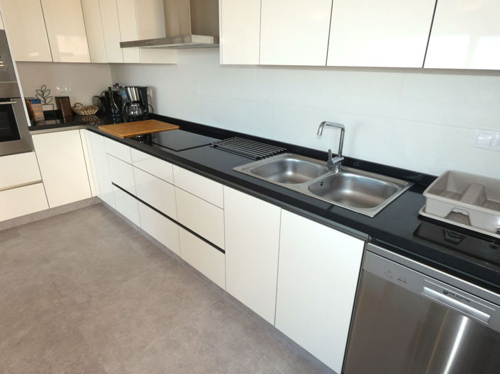 Image No.12-3 Bed Apartment for sale