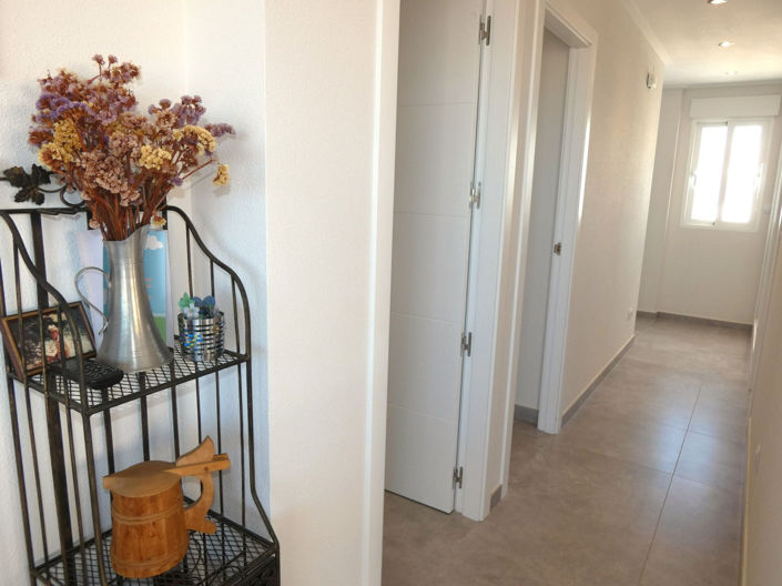 Image No.20-3 Bed Apartment for sale