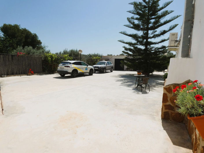 Image No.30-3 Bed Finca for sale