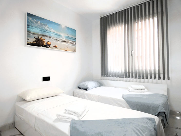 Image No.10-3 Bed Apartment for sale