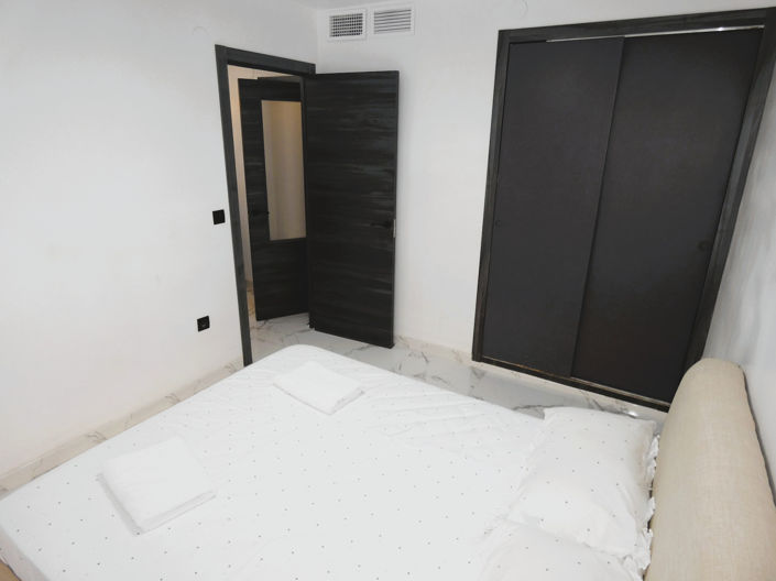 Image No.20-3 Bed Apartment for sale