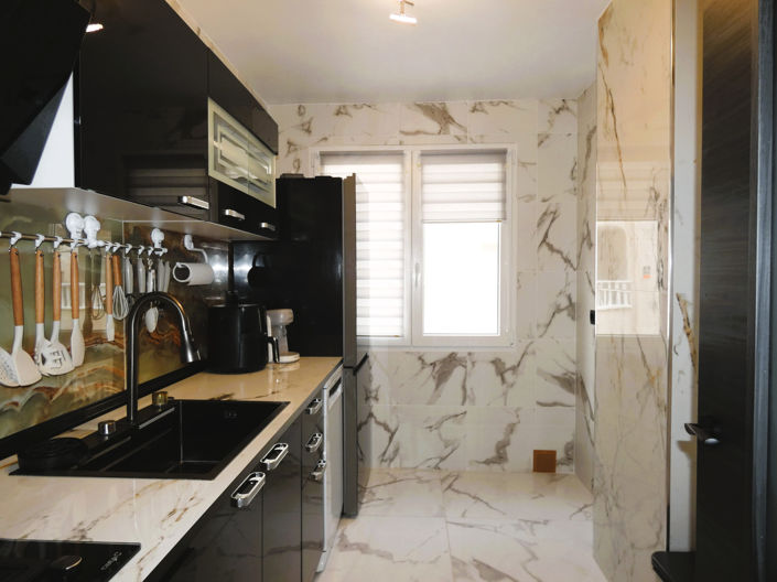 Image No.21-3 Bed Apartment for sale