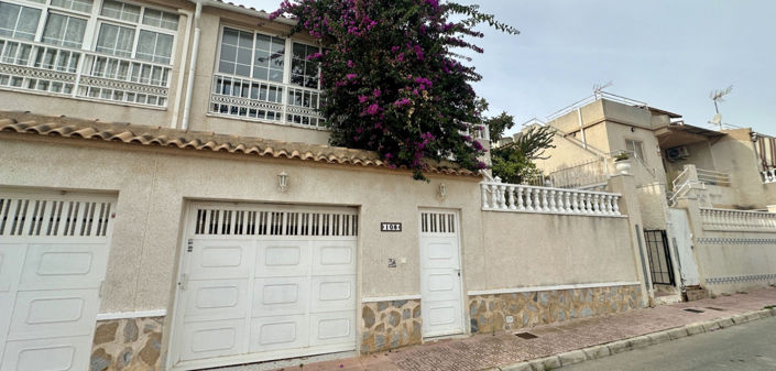 Image No.41-3 Bed Townhouse for sale