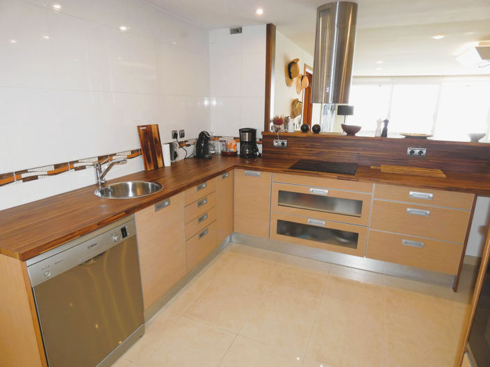 Image No.10-3 Bed Apartment for sale