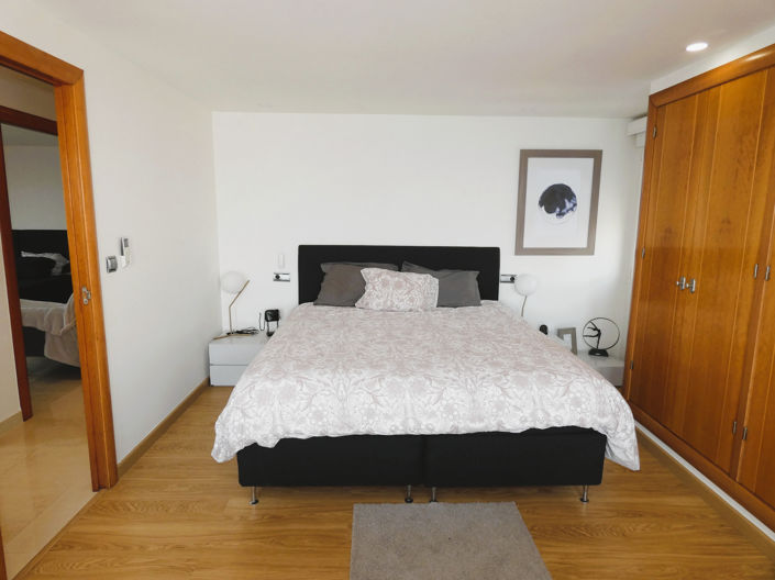 Image No.34-3 Bed Apartment for sale