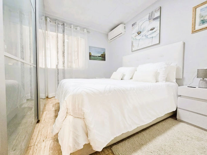 Image No.15-2 Bed Bungalow for sale