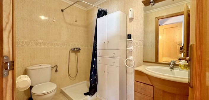 Image No.40-3 Bed Townhouse for sale