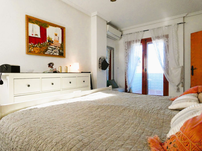 Image No.17-2 Bed Apartment for sale