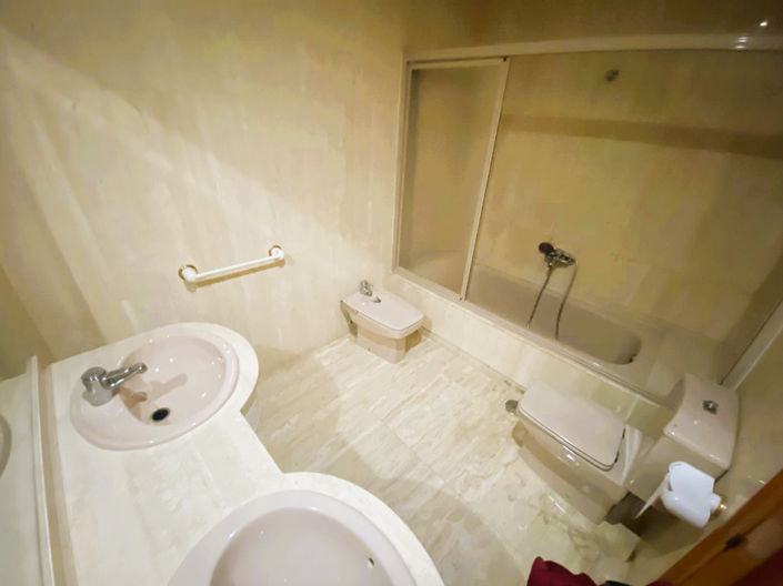 Image No.16-4 Bed Apartment for sale