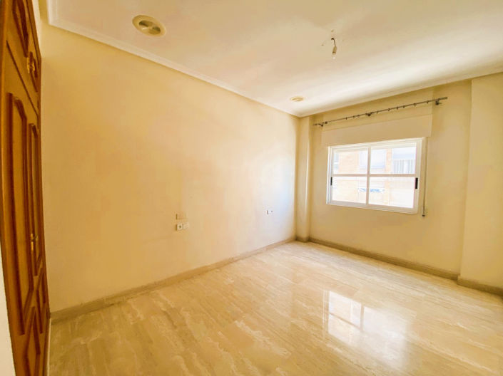 Image No.18-Appartement de 4 chambres à vendre à Alicante