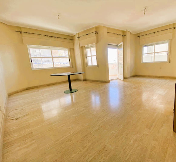 Image No.2-4 Bed Apartment for sale