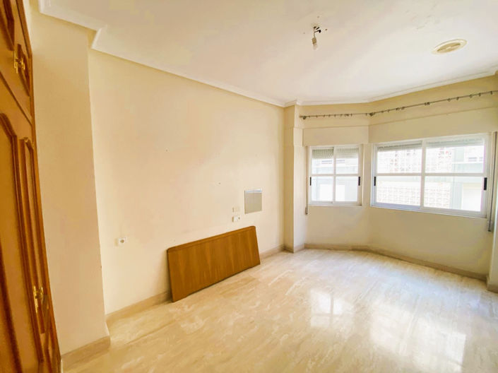 Image No.21-Appartement de 4 chambres à vendre à Alicante