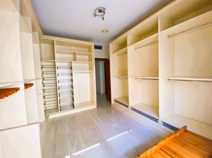 Image No.26-4 Bed Apartment for sale