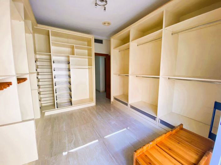 Image No.28-4 Bed Apartment for sale