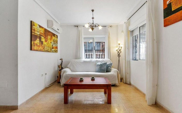 Image No.16-3 Bed Townhouse for sale