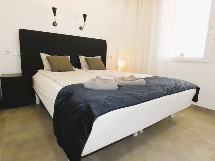 Image No.14-3 Bed Apartment for sale