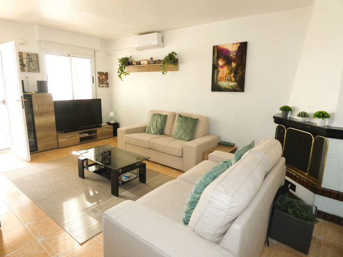 Image No.11-4 Bed Townhouse for sale