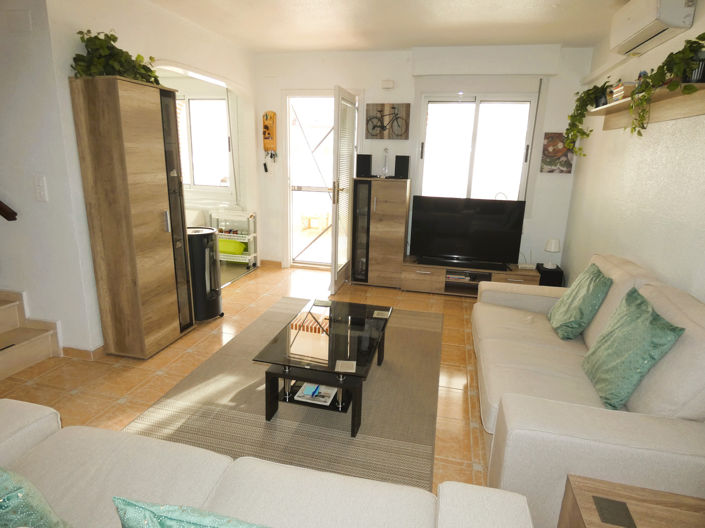 Image No.13-4 Bed Townhouse for sale