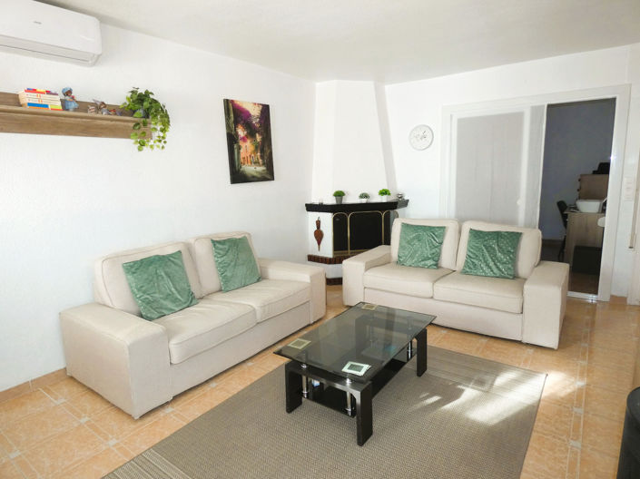 Image No.17-4 Bed Townhouse for sale