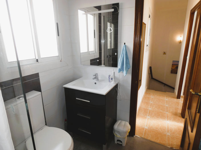 Image No.28-4 Bed Townhouse for sale