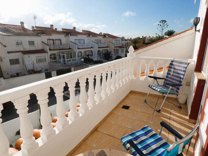 Image No.32-4 Bed Townhouse for sale