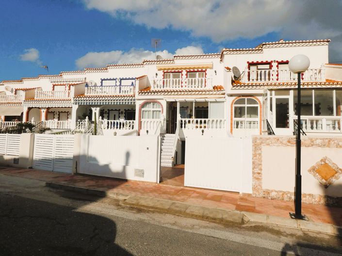 Image No.34-4 Bed Townhouse for sale