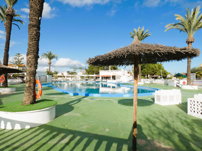 Image No.40-4 Bed Townhouse for sale