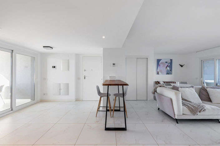 Image No.14-2 Bed Apartment for sale