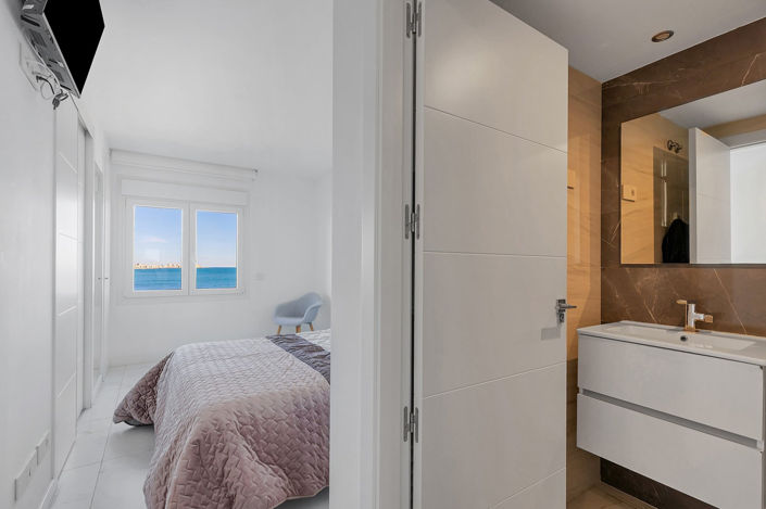 Image No.23-2 Bed Apartment for sale