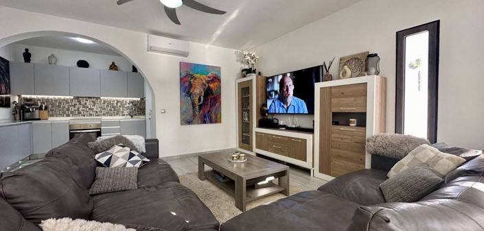 Image No.2-5 Bed Villa for sale