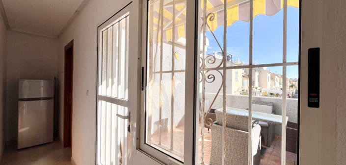 Image No.27-3 Bed Townhouse for sale