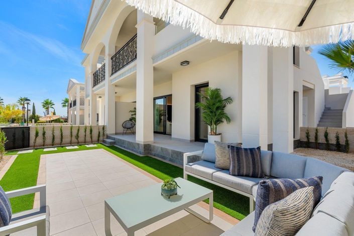 Image No.6-2 Bed Bungalow for sale