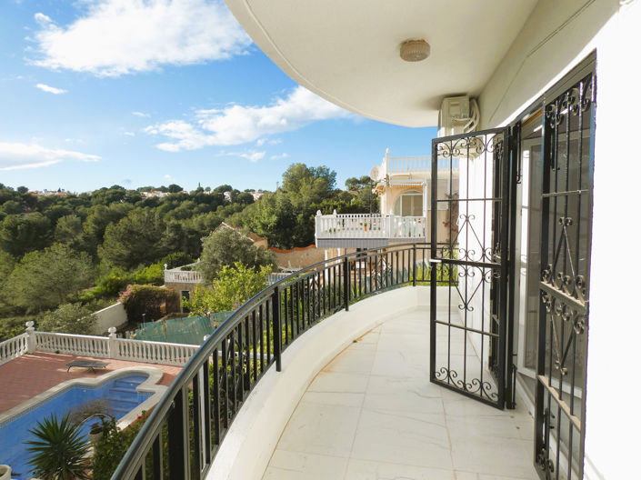 Image No.18-6 Bed Villa for sale